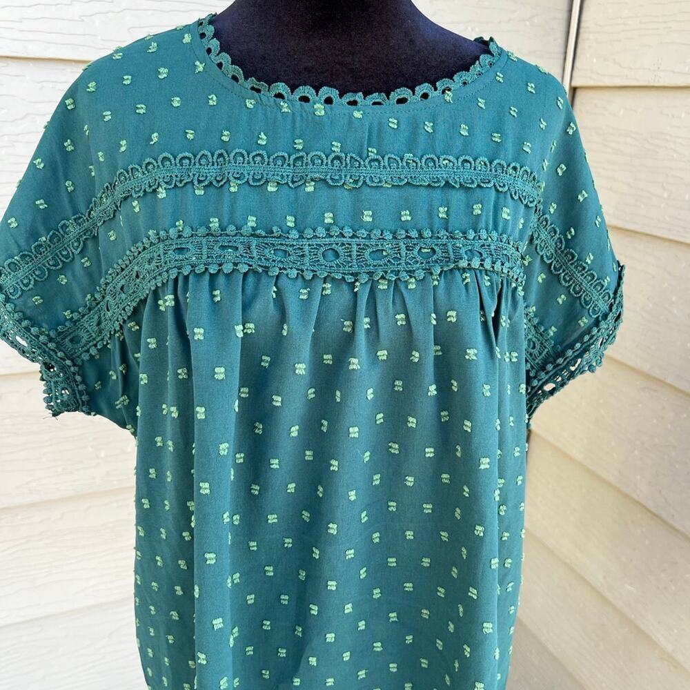 Blouse, green short sleeve, accent buttons down back, women's size L